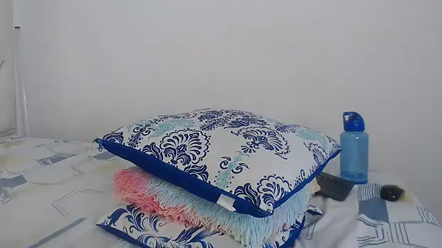 AlannaHarper webcam