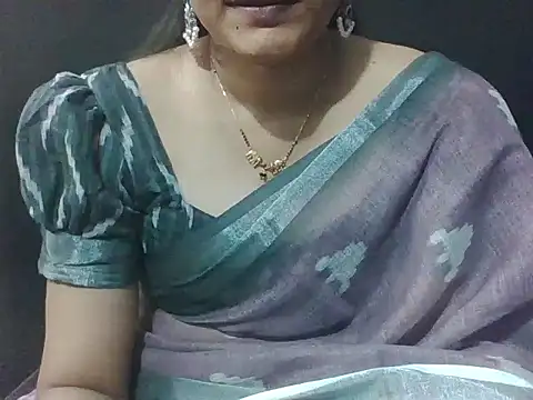 Thilothama_Vaishu live cam on StripChat