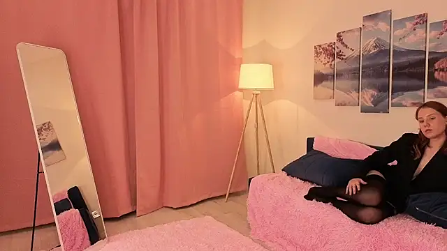 Mila_Lexy webcam