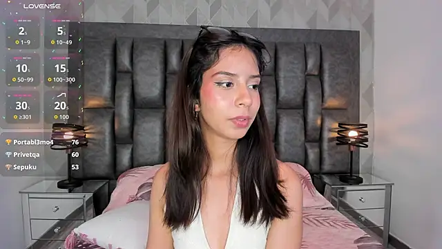 AriRose webcam