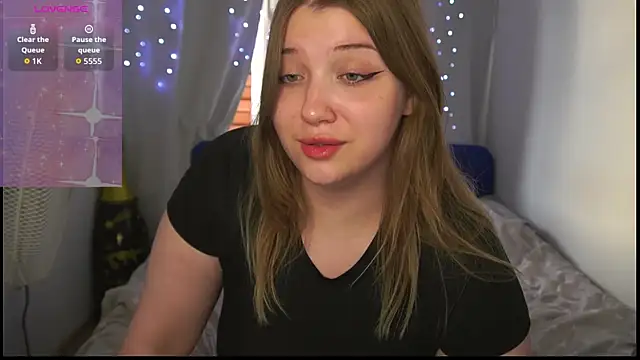 CuteSharloti webcam
