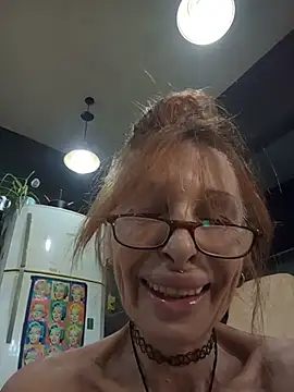 FrozenWaffle live cam on StripChat
