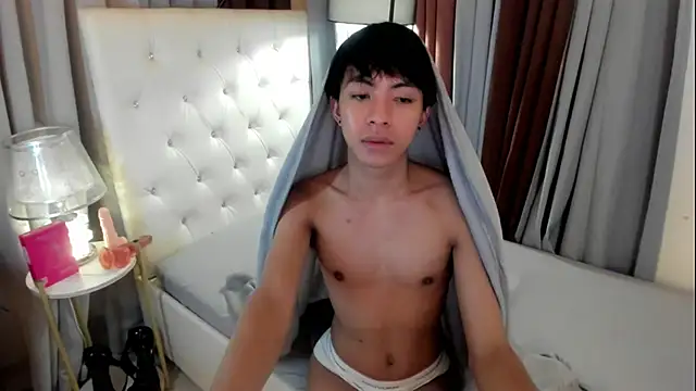 davincihugecock live sex cam
