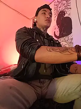 AlecBanne_ live cam on StripChat