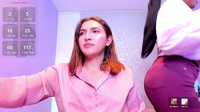 tomlondon_ (Ask my age) - my assistant sucks my nipples 💦🥵🔥