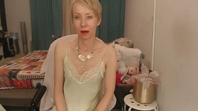 LuxuryNika webcam