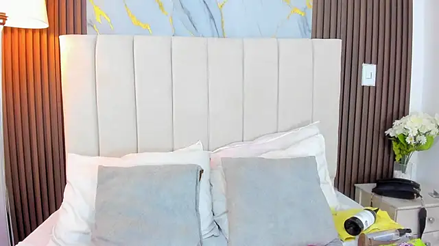 Victoria_Guzman webcam
