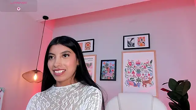 Tiffany_Low webcam