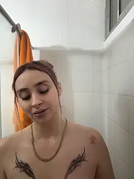 Sophia_LuxxX webcam