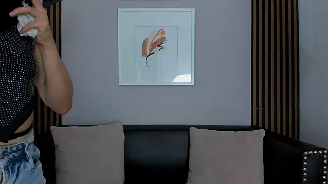 Ariana_collinss webcam