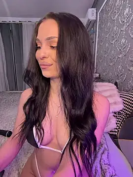 Olivia_Noor webcam