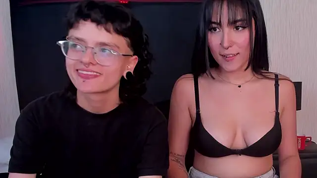 CaliferAndAurora webcam