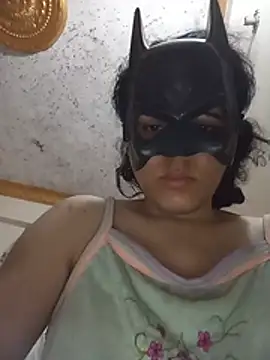 QueenofHair webcam