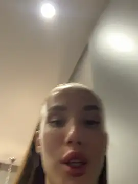 Jasmin_Glow webcam