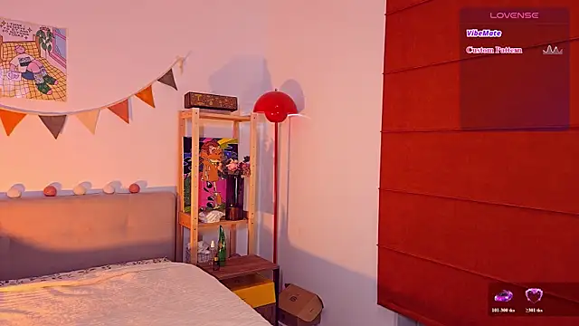come_in_bed webcam