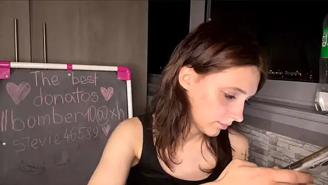 AntoinetteCrispell webcam