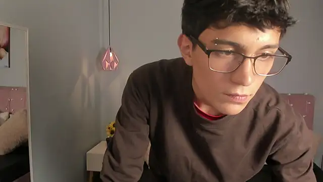 ryan_valentino webcam