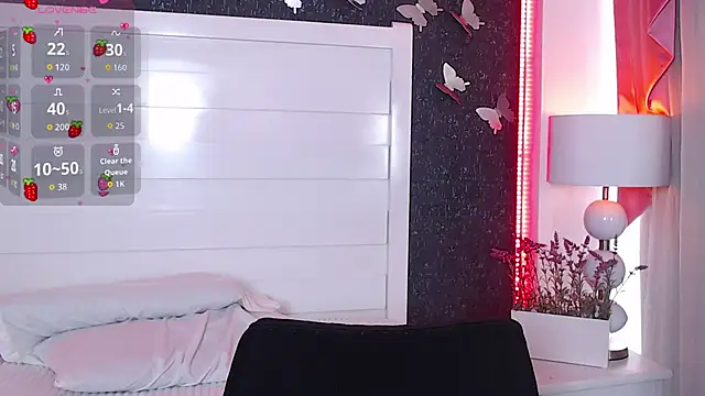 MARIANASIILVA webcam