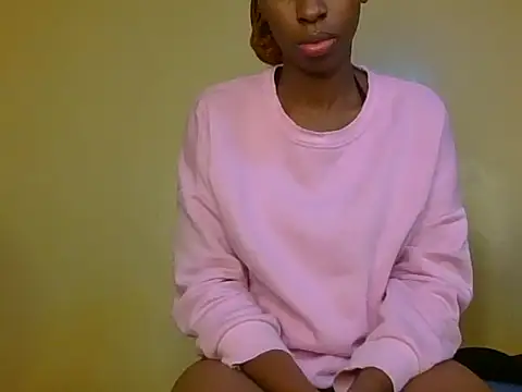 Lovey_doveyy webcam