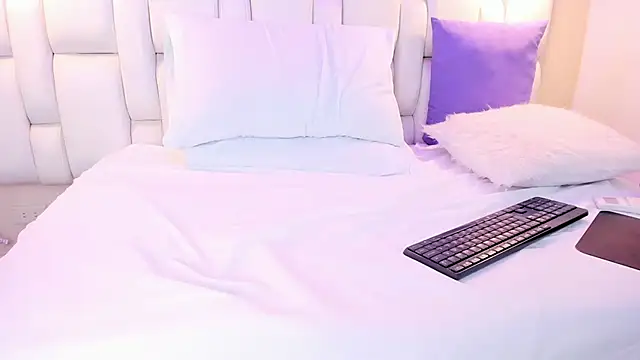 Ethan_Lennox_ webcam
