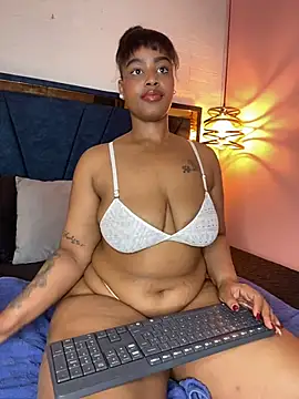 Ayla_Noir webcam