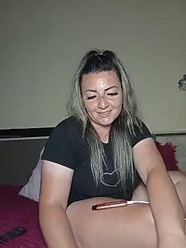 Sweetredvelvet webcam
