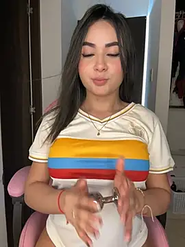 jailyncam_ - Jailyncam_'s free webcam - UK Sex Cams