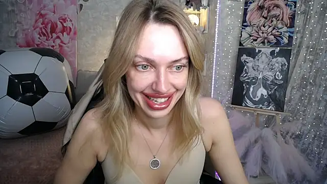 NickyAdamidi webcam