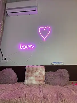Sabrinedivinee webcam
