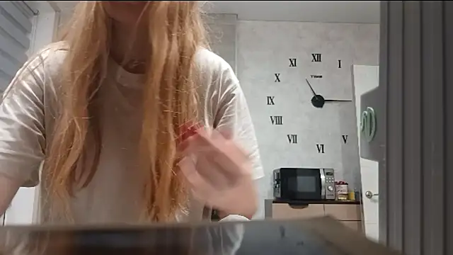 KarinaBestie webcam