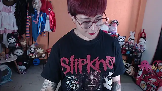MissMiia2 live cam on StripChat