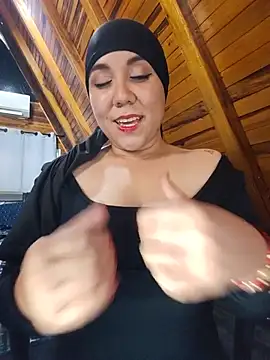 AmbarBurhan live cam on StripChat