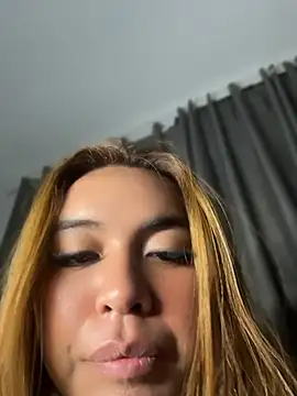 yourcumdoll webcam