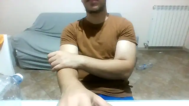 Giggione04__ live cam on StripChat