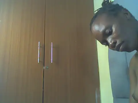 naughty-ebony1 webcam
