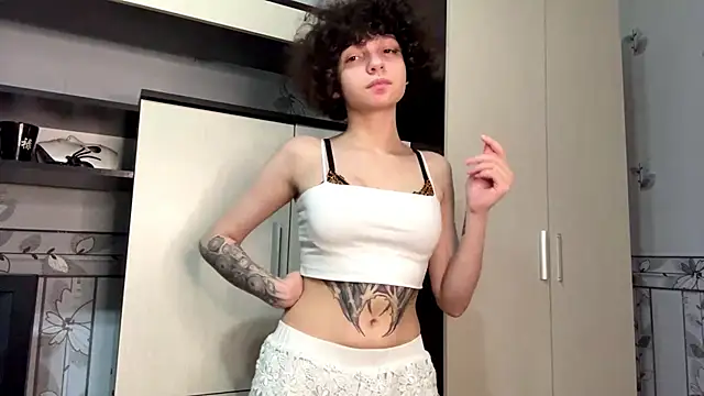 Nikatyanxx webcam