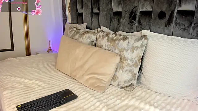 NaylaGrey webcam