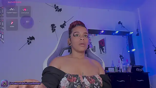 Lips_SaraSofia2 live cam on StripChat