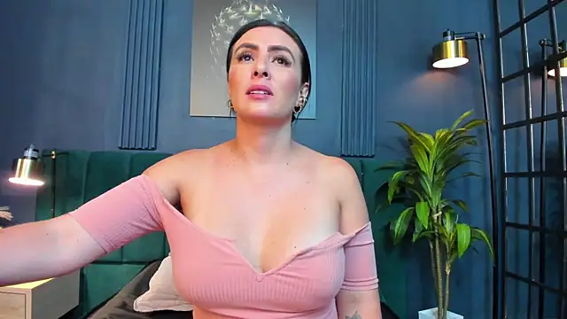 scarlet_edwars webcam