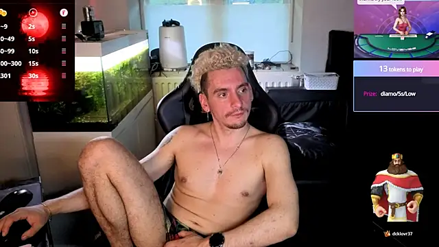 Rayzel_White webcam