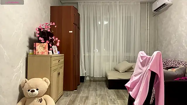 StephaniCute webcam