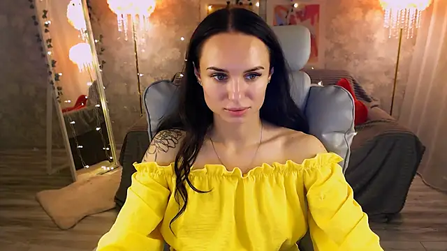 NicoleMerz webcam