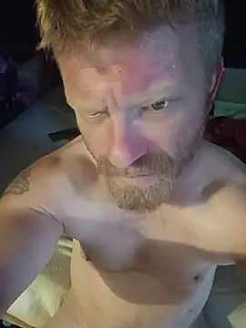 cockycummer Live Webcam on Stripchat