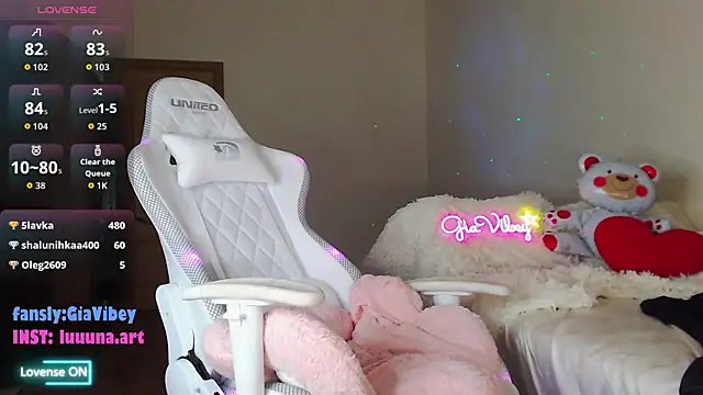 Gia_Vibey webcam