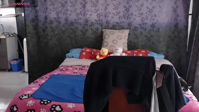 miia-big1boobs_ webcam