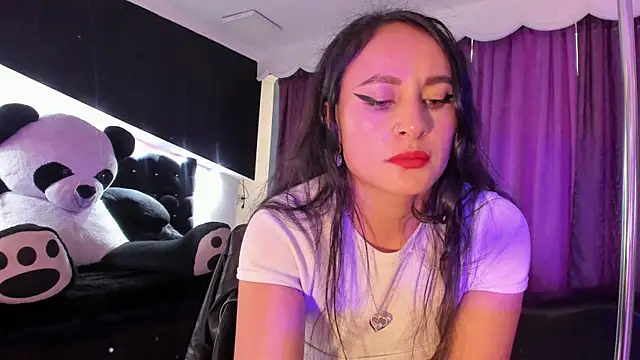 Coral_Gibson webcam