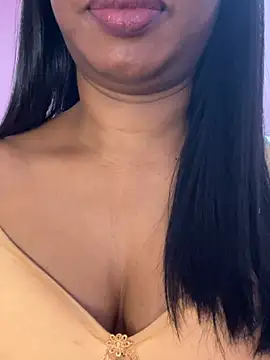 Tamil_Maaya webcam