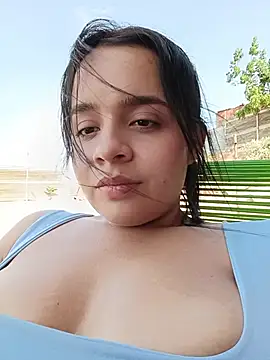 Julieth_hot-69 webcam