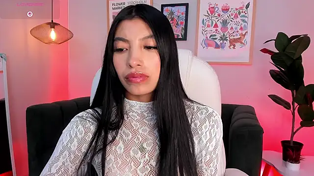 Tiffany_Low webcam