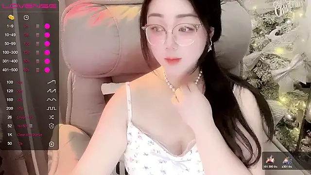 Monica-666888- webcam
